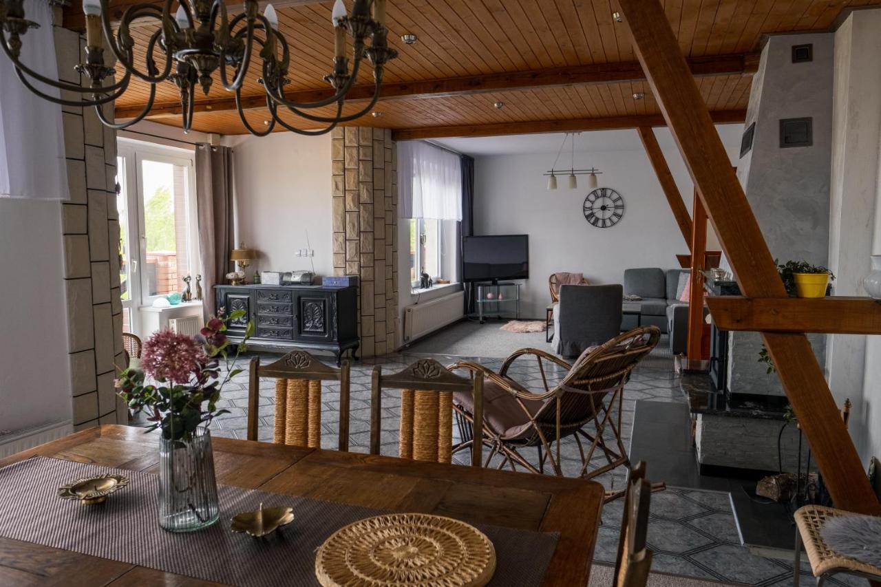 Dom Na Wzgorzu Z Widokiem Na Jezioro Z Balia I Sauna Lipnica  Kültér fotó